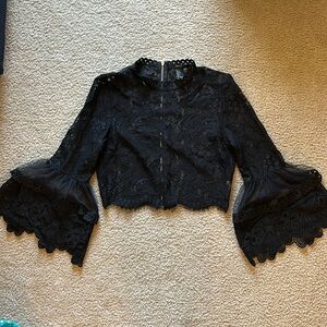 Forever 21 cropped lace blouse